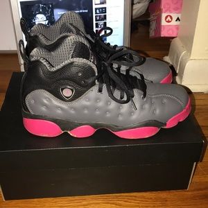 Jordan jumpmans size 7 youth
